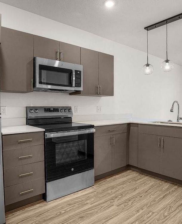 Modern kitchen at Solis at Jackson Station